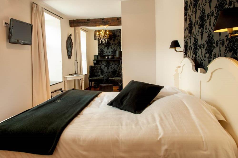 Hotel Le Saint Hadelin Celles  Esterno foto